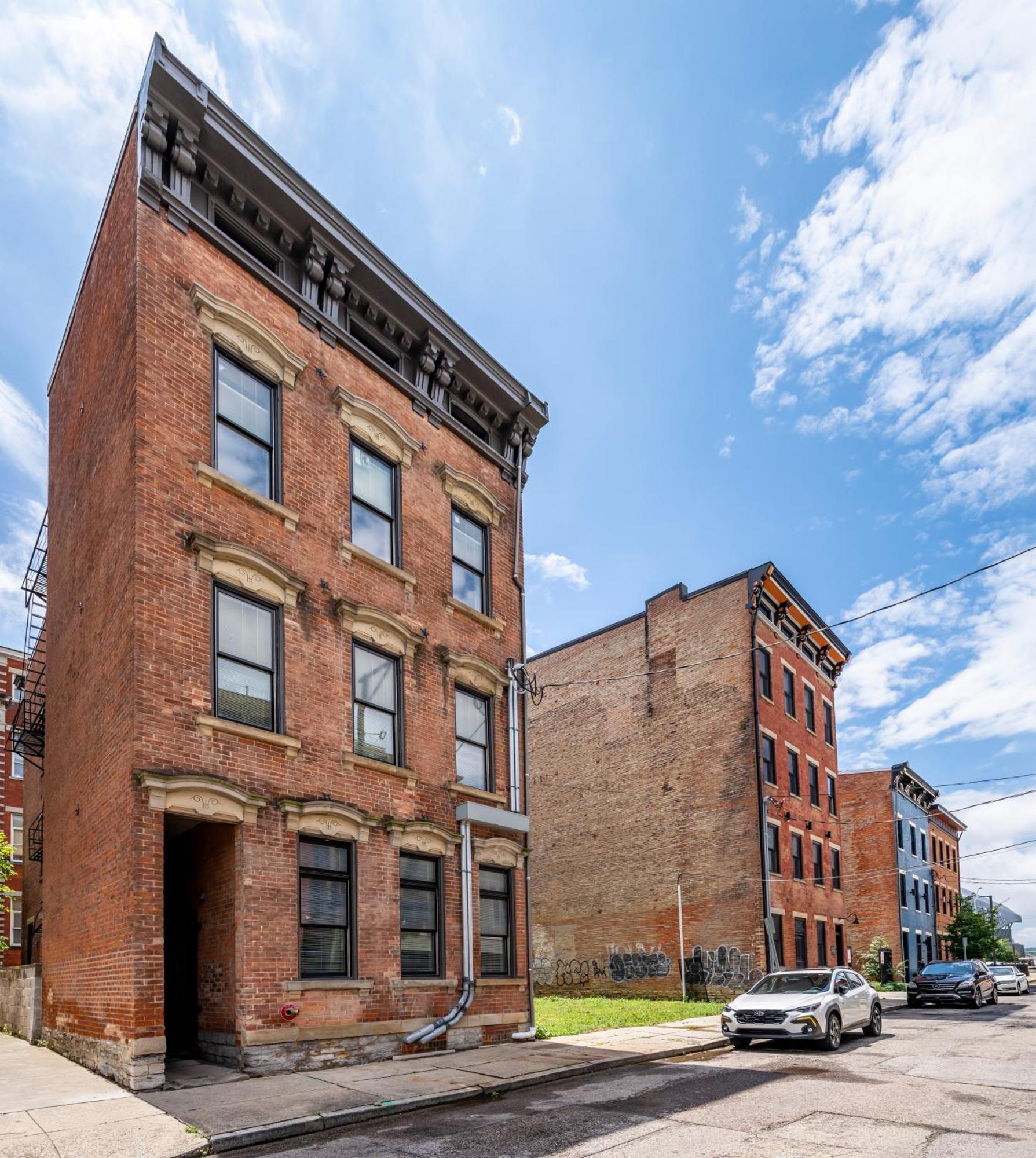Prime Otr, 3 Lux Queen Beds, Two 55In Tvs, Steps To Tql, Findlay Market, Light Rail, Fast Wifi Cincinnati Exterior foto